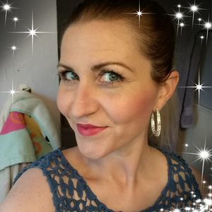 Meet your Posher, Bonnie